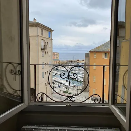 Perle Rare Vieux Port Apartment
