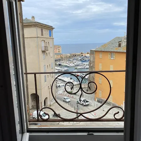 Perle Rare Vieux Port